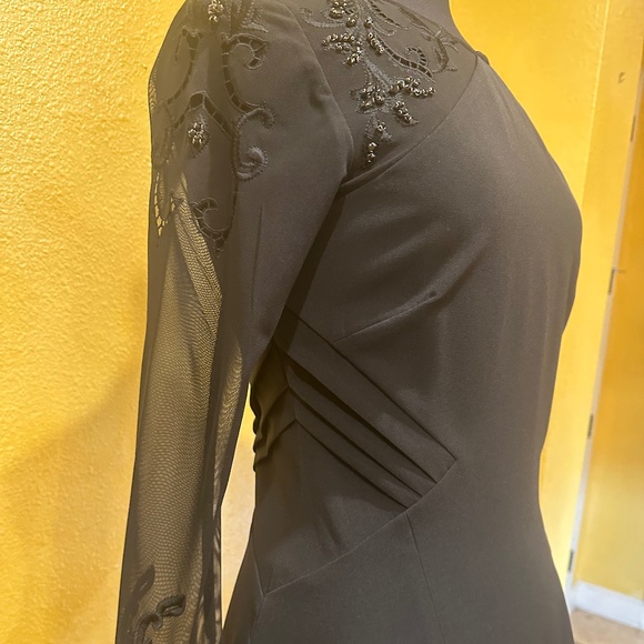 Black cocktail dress - Picture 8 of 12